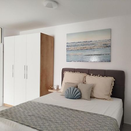 Apartman Iva Novalja Exterior foto