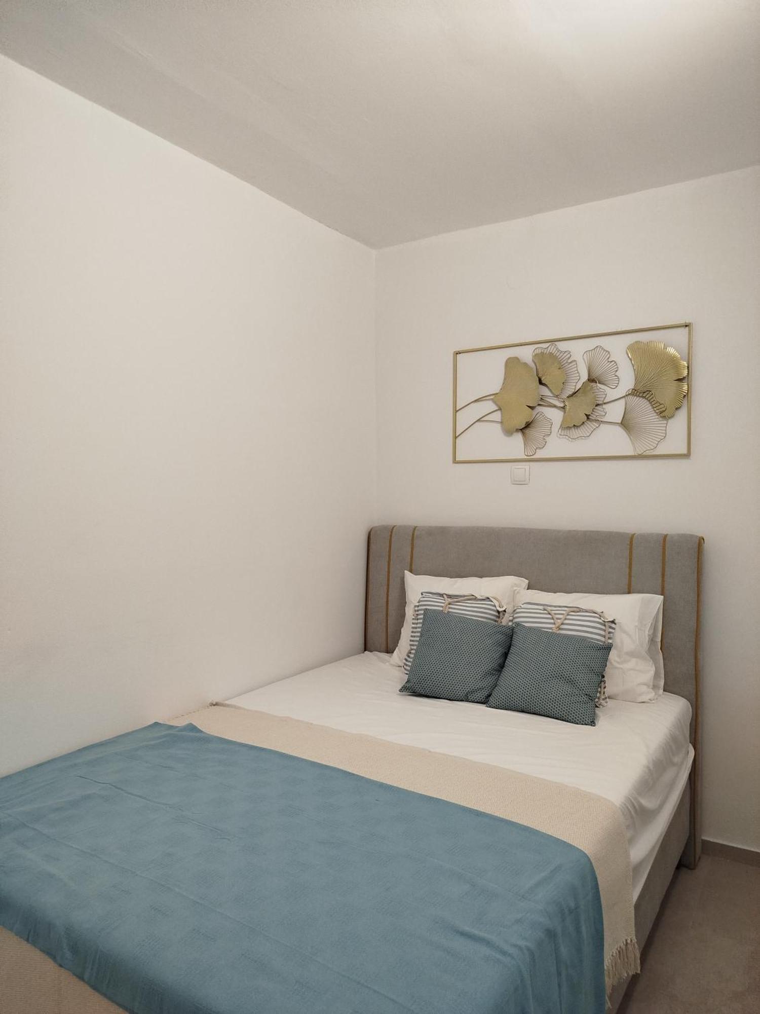 Apartman Iva Novalja Exterior foto
